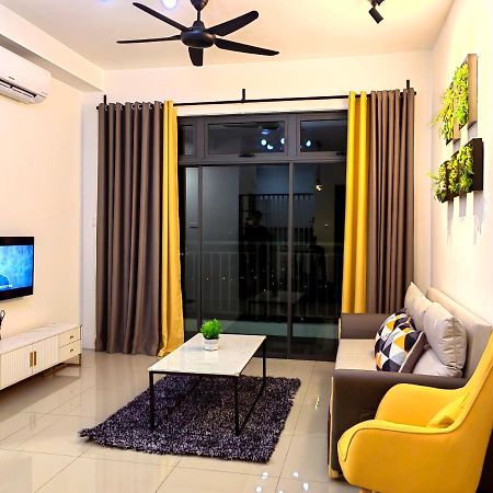 جوهر بهرو 8Scape Residences Batman Vs Ironman@Lsy Home & Leisure المظهر الخارجي الصورة